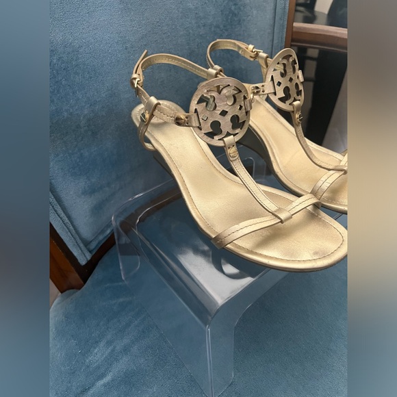 Tory Burch Miller 60mm Metallic Wedge - Picture 4 of 7